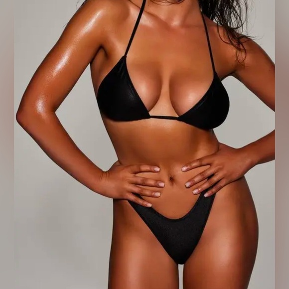 SKIMS Other - 🖤NEW SKIMS SHINE SWIM BIKINI TRIANGLE TOP IN ONYX S